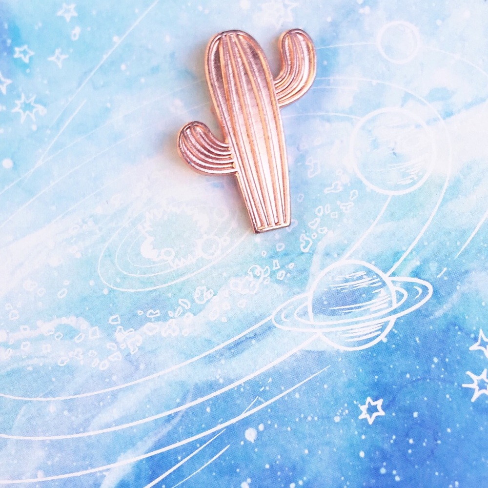 ✨ Copper Cactus Pin ✨ - Picture 3 of 5